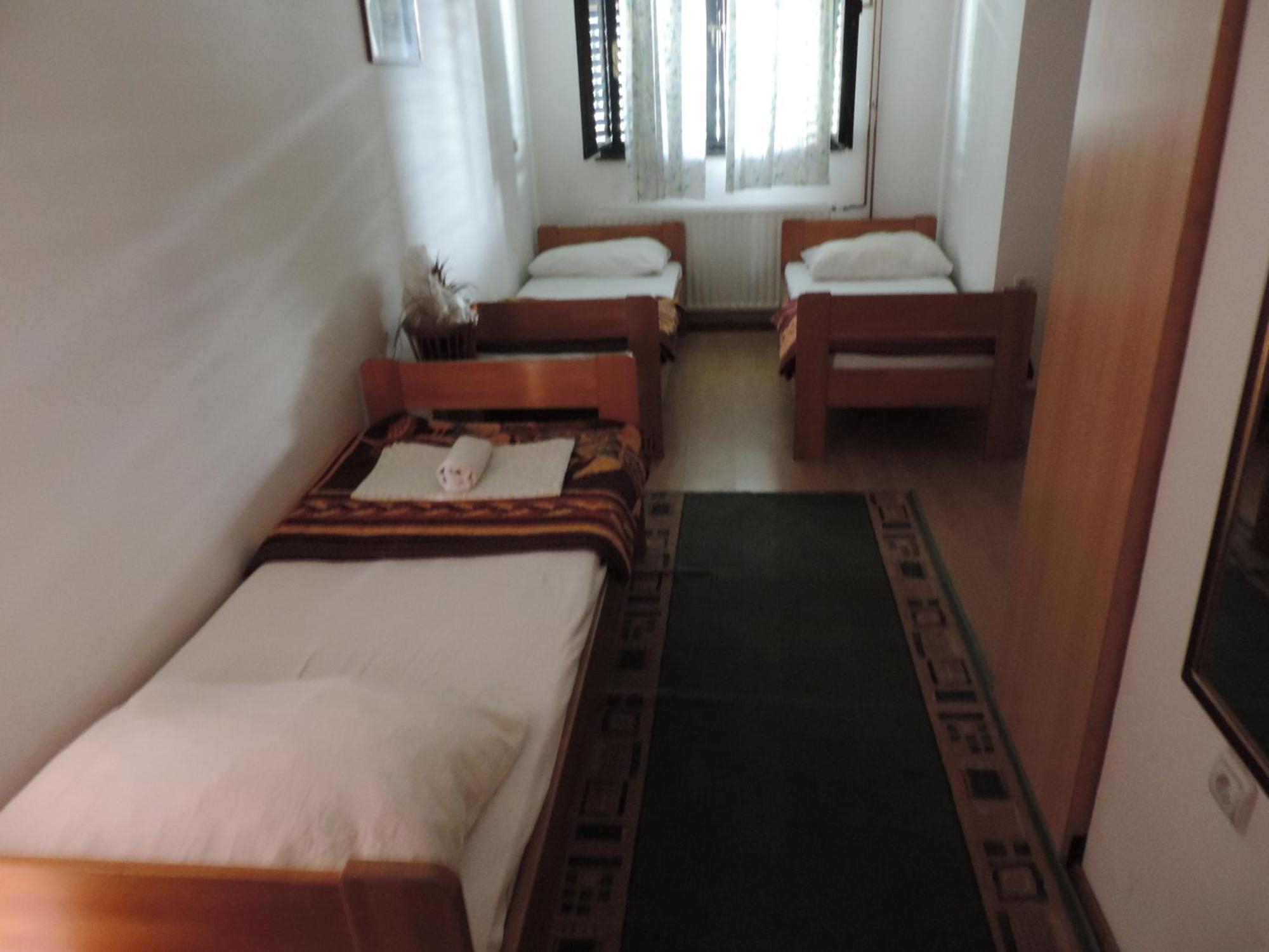 Bed And Breakfast Victoria Ogulin Exterior foto